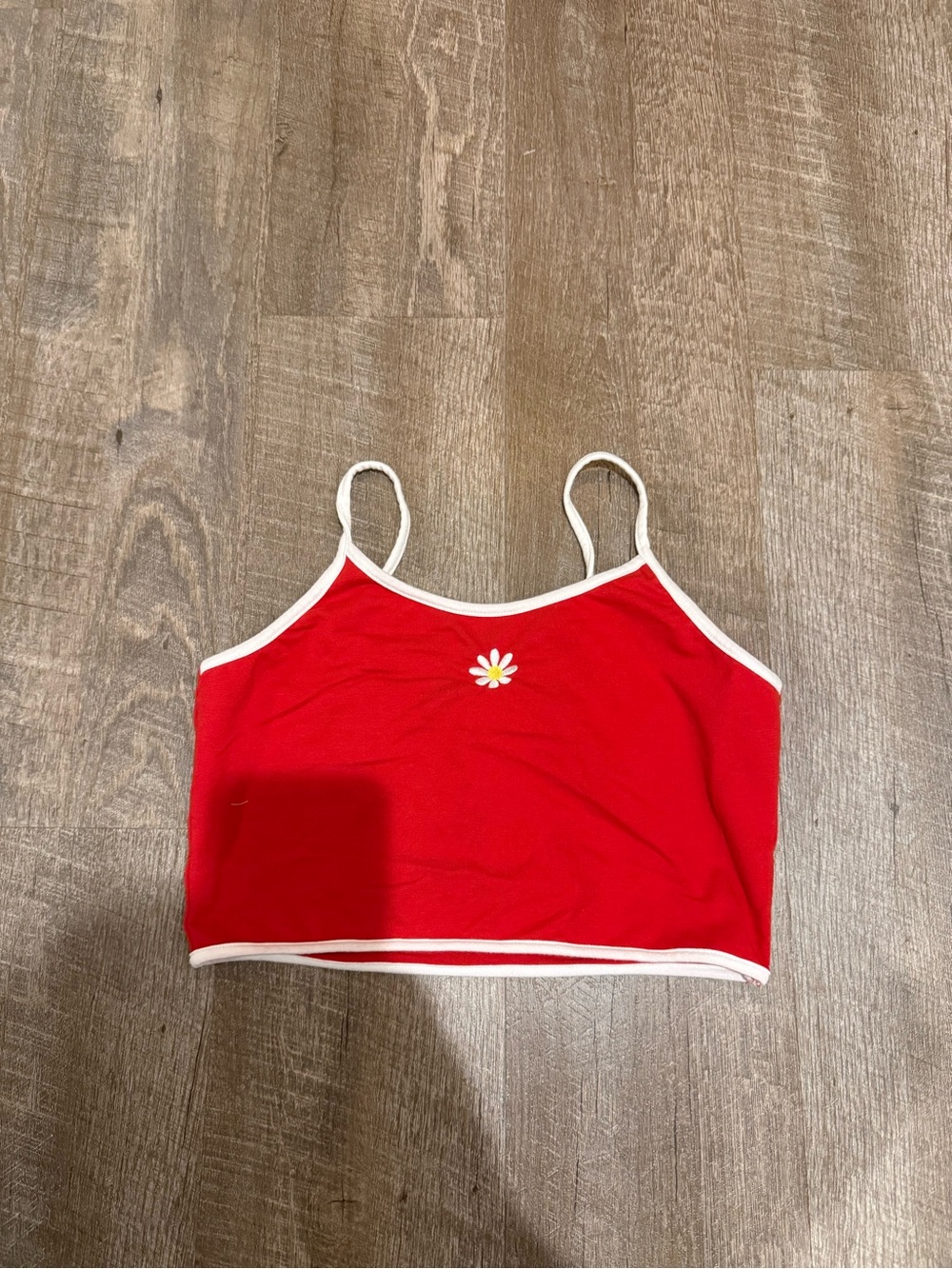 No Boundaries Red Crop Cami with White Trim and Daisy. Size large
